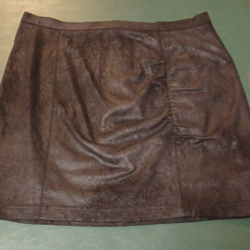 Free People faux suede mini skirt large
